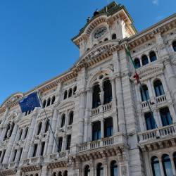 Tržaška mestna hiša (ARHIV)