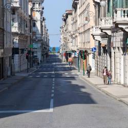 Dovoljen je sprehod le iz dokazljivih terapevtskih razlogov (FOTODAMJ@N)