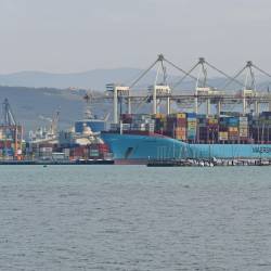 Koprsko pristanišče na arhivskem posnetku