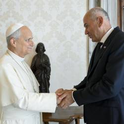 Slovenski premier Janez Janša in papež Leon XIV.