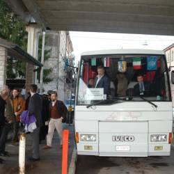 Čezmejni avtobus prvič prehaja mejni prehod na Erjavčevi/Škabrijelovi ulici (BUMBACA)