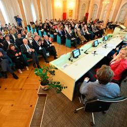 Letna poslovna konferenca Zamejske gospodarske koordinacije je potekala z naslovom Gradimo prihodnost doma: perspektive za mlade v zamejstvu (FOTODAMJ@N)