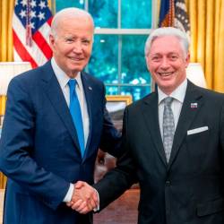 Predsednik ZDA Joseph Biden in novi slovenski veleposlanik v ZDA Iztok Mirošič (VELEPOSLANIŠTVO RS V ZDA)