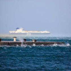 Burja v Tržaškem zalivu, fotografija je simbolična (FOTODAMJ@N)