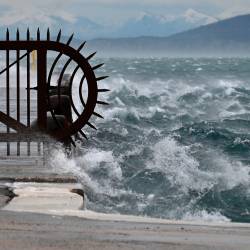 Močna burja v Trstu (ARHIV)