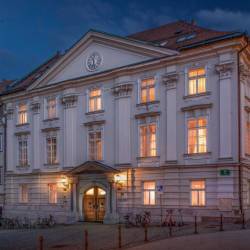 Slovenska akademija znanosti in umetnosti (FACEBOOK)