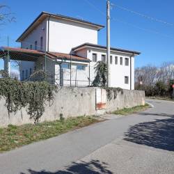 V kratkem bodo stekli pogovori za spremembo namembnosti stavbe nekdanje osnovne šole na Vrhu, v kateri bi radi uredili katalizator turističnih dejavnosti, povezanih z zgodovinskimi in naravnimi znamenitostmi (TIBALDI)