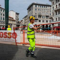 Na Goldonijevem trgu so se začela obnovitvena dela (FOTODAMJ@N)