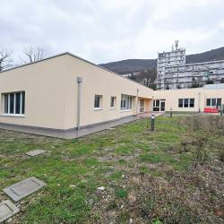 Svetoivanske otroške jasli v Ulici Docce naj bi delovale le v italijanskem jeziku (FOTODAMJ@N)