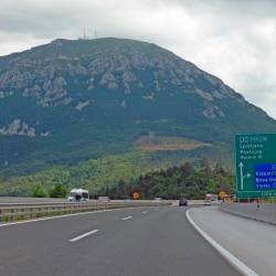 Primorska avtocesta v smeri Ljubljane, fotografija je simbolična (ARHIV)