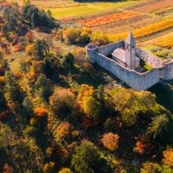 Cerkev v Hrastovljah (JAKA IVANČIČ/VISITKOPER.SI)