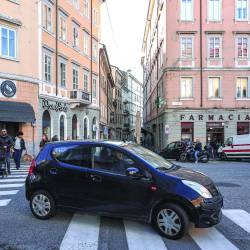 Promet ob glavni tržaški bolnišnici (TEDESCHI/FOTODAMJ@N)