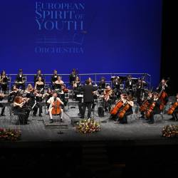 Nastop orkestra ESYO v tržaškem gledališču Rossetti