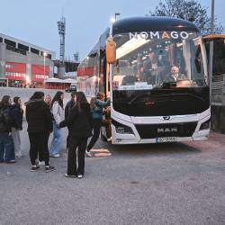 Najem turističnega avtobusa je vse dražji, ponudba pa vse manjša, opozarjajo v šolah (FOTODAMJ@N)
