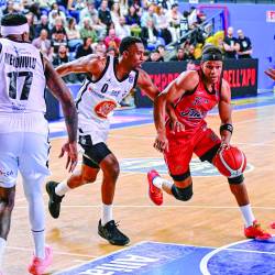 Arhivska fotografija z lanskega derbija med Pallacanestrom Trieste in videmskim Apujem (ARHIV)