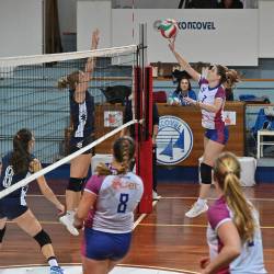 Odbojkarice Zaleta na arhivski fotografiji (FOTODAMJ@N)