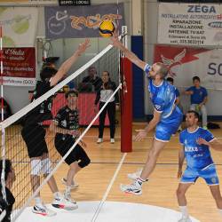 Odbojkarji Soče SloVolleyja na arhivski fotografiji (FOTODAMJ@N)