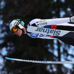 Domen Prevc je dosegel jubilejno deseto posamično zmago v karieri (ANSA)