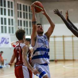 Kontovelov košarkar Aleksander Daneu je v Vidmu dosegel 18 točk in 7 skokov (FOTODAMJ@N)