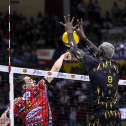 Ena od akcij na finalu superpokala med Perugio in Verono (TEDESCHI/FOTODAMJ@N)