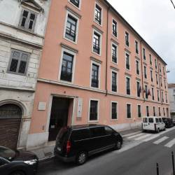 Šolsko poslopje v Ulici Frausin, nekdanji Ulici Scuole Nuove