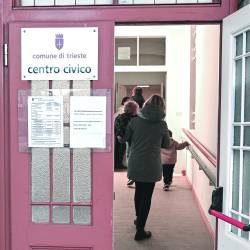 Občinski urad Občine Trst, fotografija je simbolna