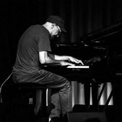 Pianist Giorgio Pacorig