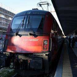 Novi vlak, ki povezuje Trst in Dunaj (TEDESCHI/FOTODAMJ@N)