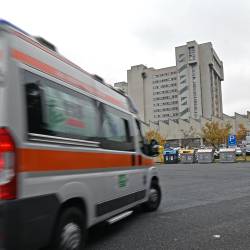 Ponesrečenca so z amputiranim udom vred odpeljali v katinarsko bolnišnico
