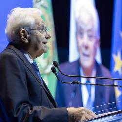 Predsednik Sergio Mattarella opozarja na porast nacionalnih dnevov