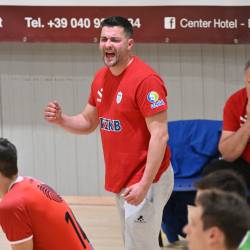 Trener SloVolleyja Ambrož Peterlin (FOTODAMJ@N)