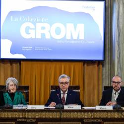 Jasna Merkù (levo) je uredila in predstavila publikacijo o Gromovih umetninah