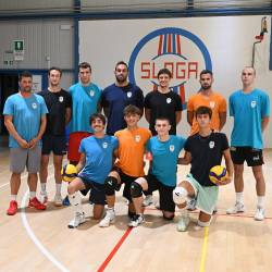 SloVolley na prvem treningu v repenski telovadnici (FOTODAMJ@N)
