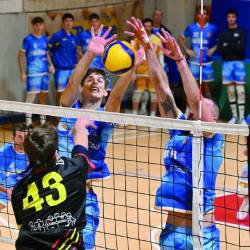 Odbojkarji Soče SloVolleyja so izgubili proti ekipi Caselle (FOTODAMJ@N)