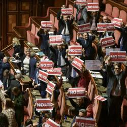 Del levosredinske opozicije je včeraj v parlamentu protestiral proti pravosodni reformi (ANSA)