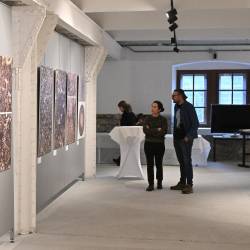 Dvojezična razstava v Skladišču 26 Starega pristanišča je del Interreg projekta Interreg Kras - Carso II