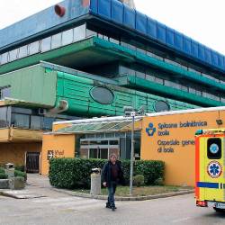 Poškodovana kolesarka se zdravi v SB Izola (ARHIV)