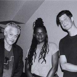 Marc Ribot, Farida Amadou in Ches Smith (Casper Vandevelde)