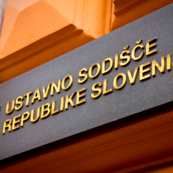 Na ustavno sodišče sta vloženi pritožbi zaradi domnevne kršitve pravice do svobodnih in demokratičnih volitev (LEO CAHARIJA/PRIMORSKE NOVICE)