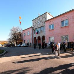Protest proti oddajniku v Vižovljah pred občinsko hišo v Nabrežini (FOTODAMJ@N)