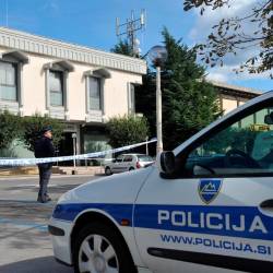 Policisti v Sežani na arhivskem posnetku (ARHIV)