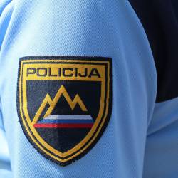 Policisti obravnavajo tudi sum korupcije