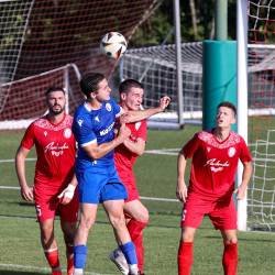 Kras Repen in Juventina (v rdečih dresih) sta se v letošnji sezoni že pomerila v pokalu (TEDESCHI/FOTODAMJ@N)