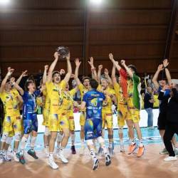 Veselje Prate po napredovanju (FB VOLLEY PRATA)