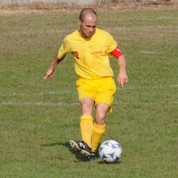 Peter Emili je leta 2012 v dresu Primorja nosil kapetanski trak (ARHIV)