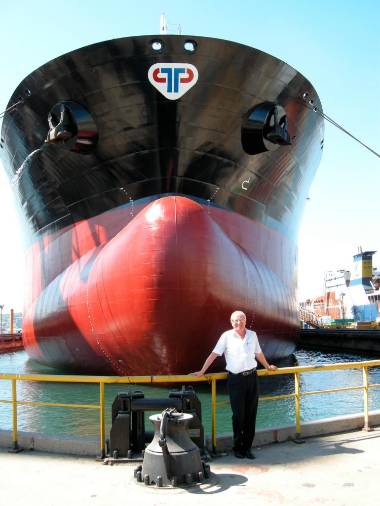 Franko Cossutta in Brodosplit 460 Aframax tanker Tankerske Plovidbe iz Zadra (OSEBNI ARHIV)