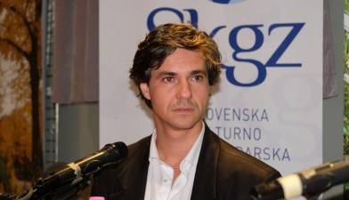 Koordinator stranke Levica Luka Mesec je včeraj zvečer gostoval na Opčinah