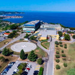 Svet Splošne bolnišnice Izola je na četrtkovi seji podprl projekt namestitve sončne elektrarne s hranilnikom (TOMAŽ PRIMOŽIČ/FPA/PRIMORSKE NOVICE)