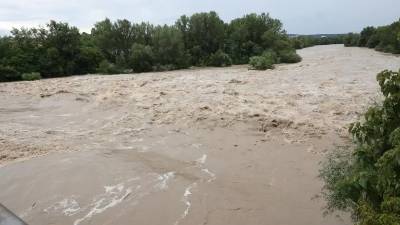Reke bi lahko danes (v torek) zvečer in v noči na sredo narasle tudi v slovenski Istri