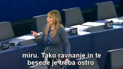 Alessandra Mussolini med govorom Igorja Šoltesa